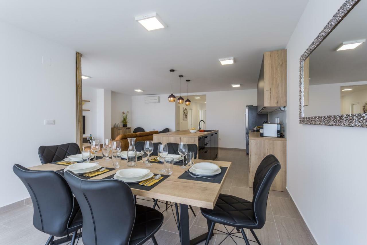Pure Relax Apartment Malinska Ngoại thất bức ảnh